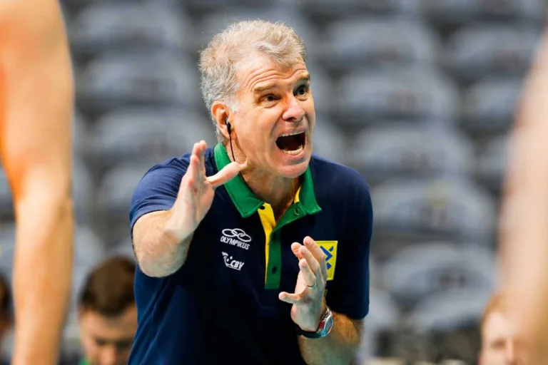 Multicampeão do vôlei, Bernardinho volta ao comando técnico da seleção brasileira masculina