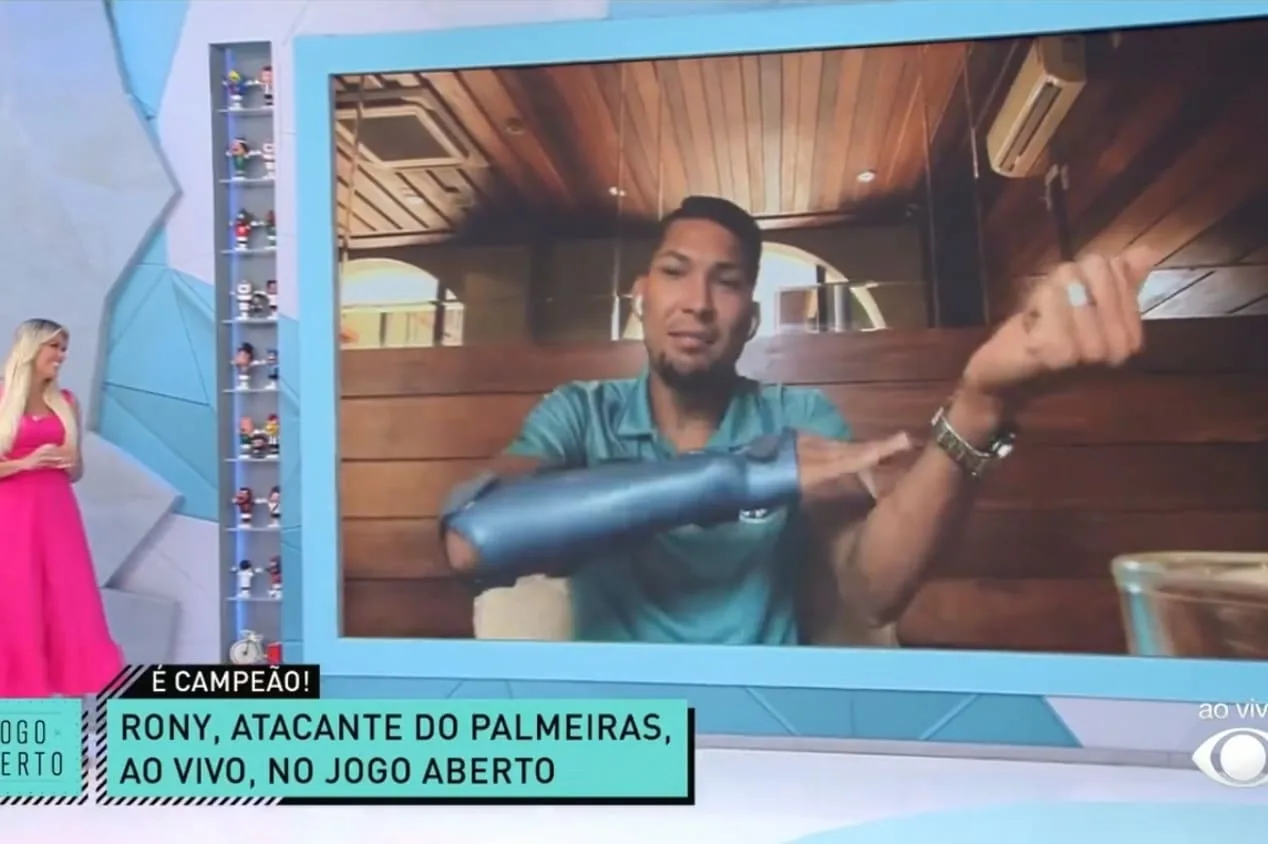 Rony, do Palmeiras, provoca Ronaldo Giovaneli; assista