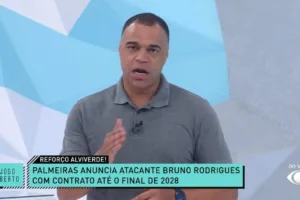 Denílson aprova novo reforço do Palmeiras e fala se ele chega para ser titular