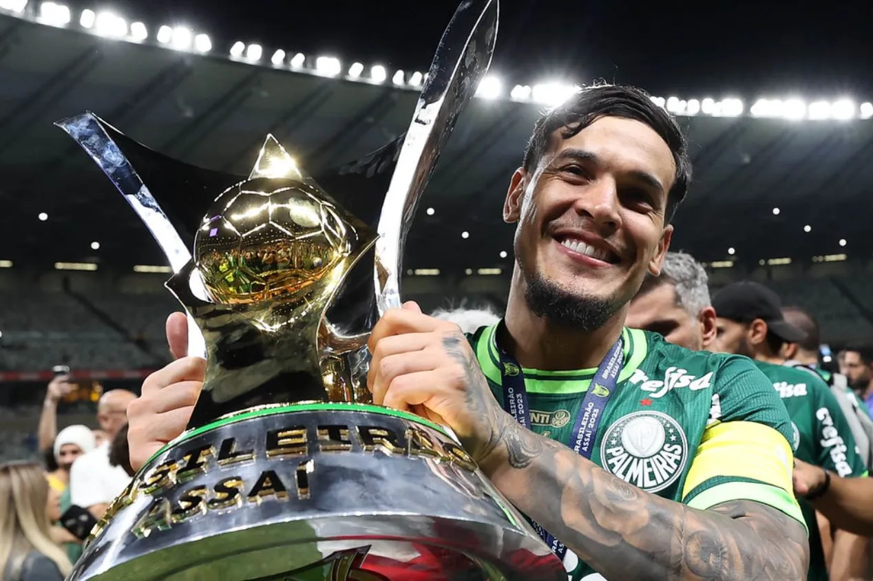 Gómez “esnoba” milhões do Oriente Médio e deixa aviso sobre futuro no Palmeiras