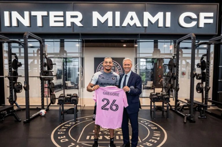 Mercado da bola: Botafogo monitora volante que atua com Messi no Inter Miami