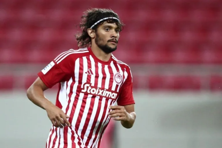 Presidente do Internacional abre o jogo sobre interesse em Gustavo Scarpa, ex-Palmeiras