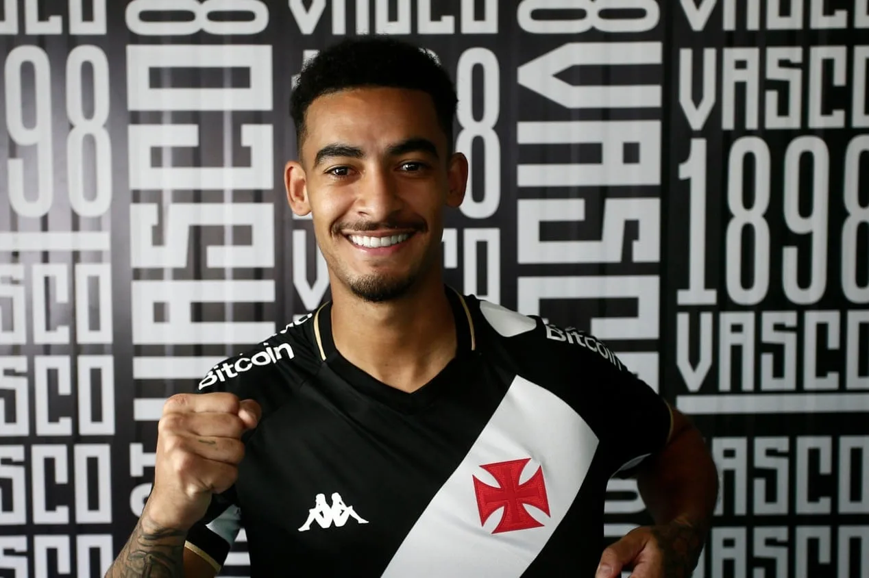 Vasco liga alerta com possível saída de Jefferson no mercado da bola