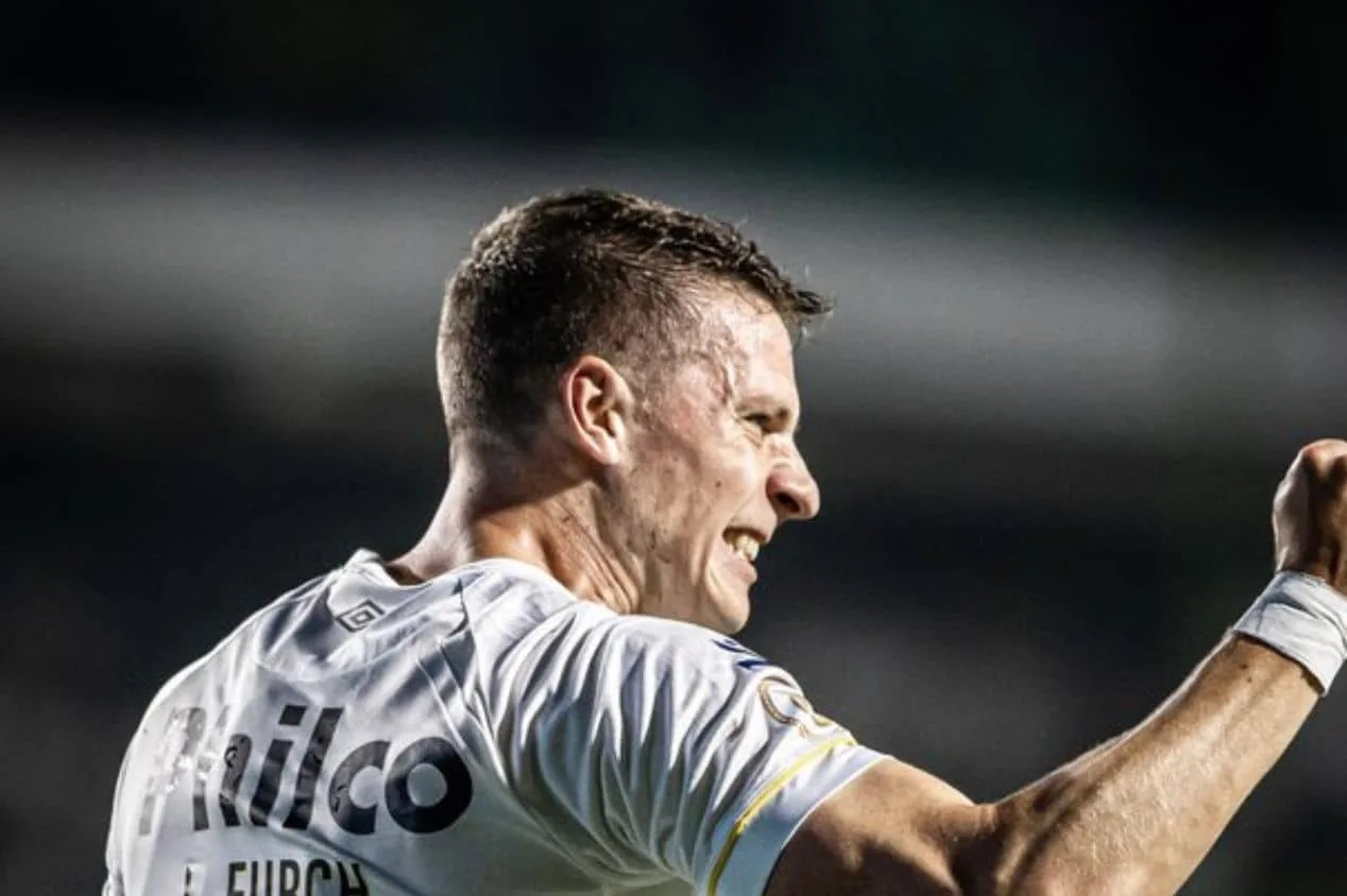Santos confirma permanência de Julio Furch para próxima temporada; saiba mais