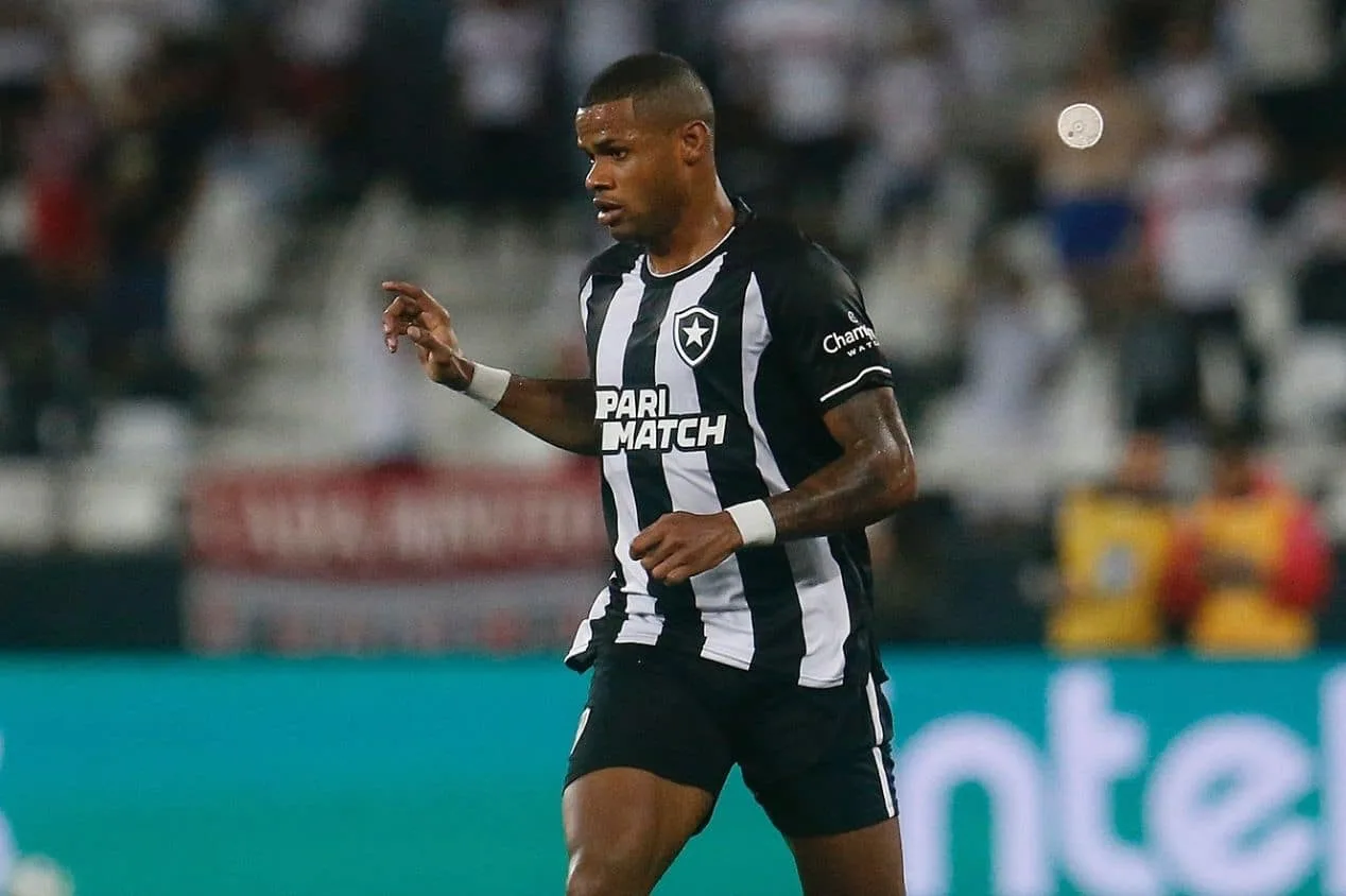 Corinthians mira contratação de atacante do Botafogo para 2024