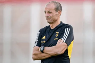 Foto de Massimiliano Allegri durante treino da Juventus