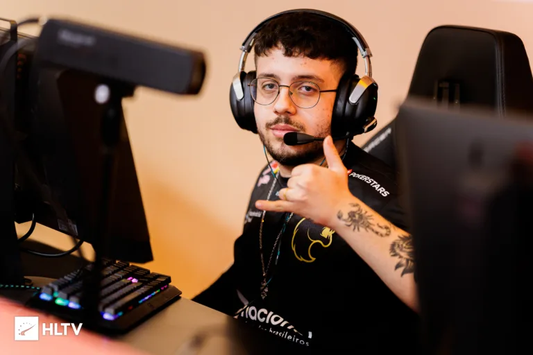 KSCERATO, kaah e insani levam troféus no Prêmio eSports Brasil 2023