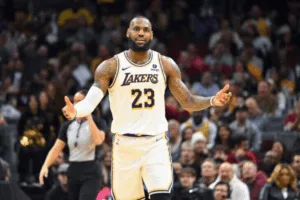 NBA: LeBron James fora dos Lakers? Agente abre o jogo sobre futuro