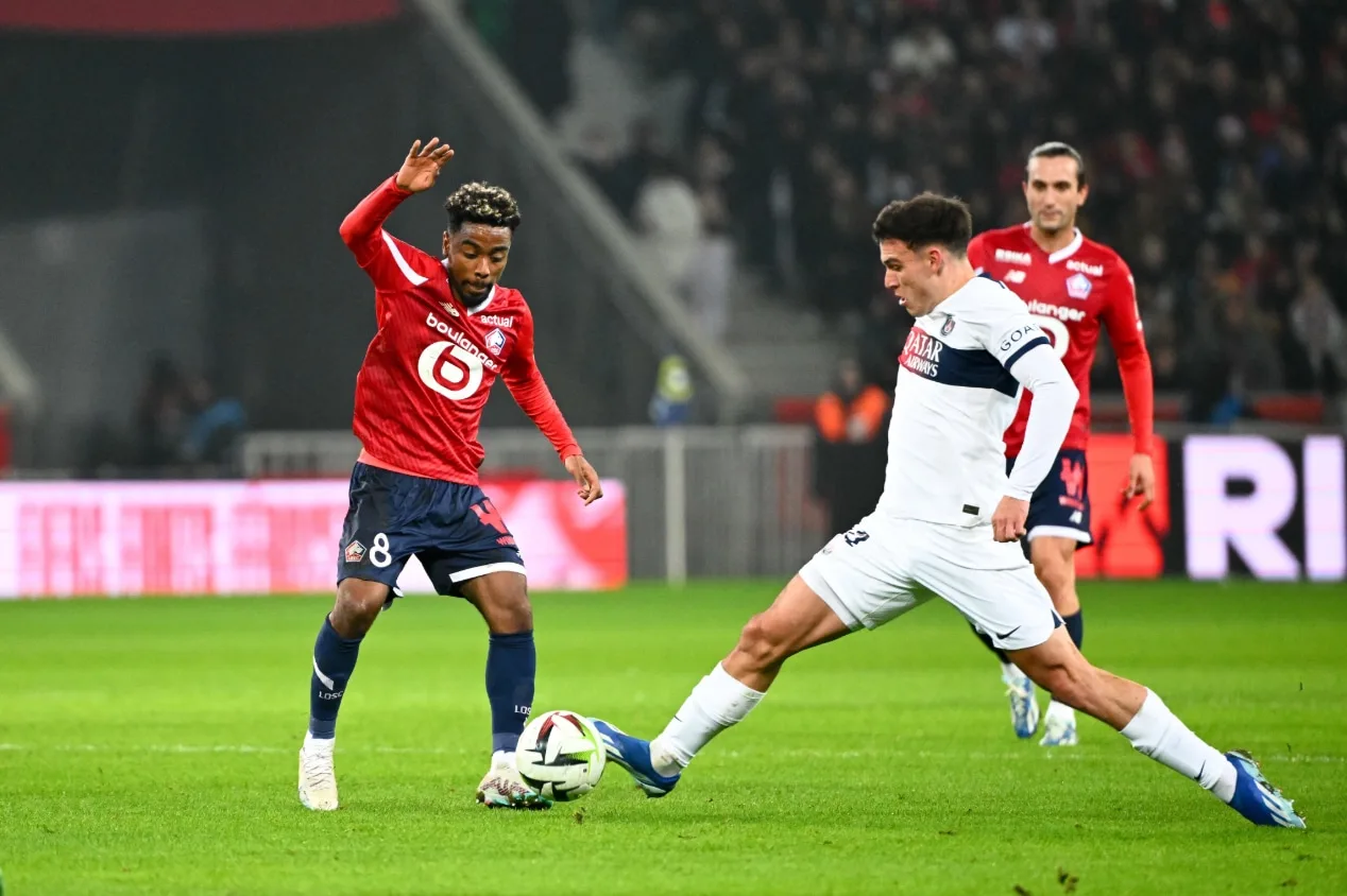 PSG sofre empate no fim contra o Lille, mas abre vantagem na liderança da Ligue 1