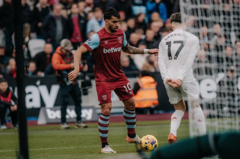 Em crise, Manchester United é derrotado pelo West Ham na Premier League