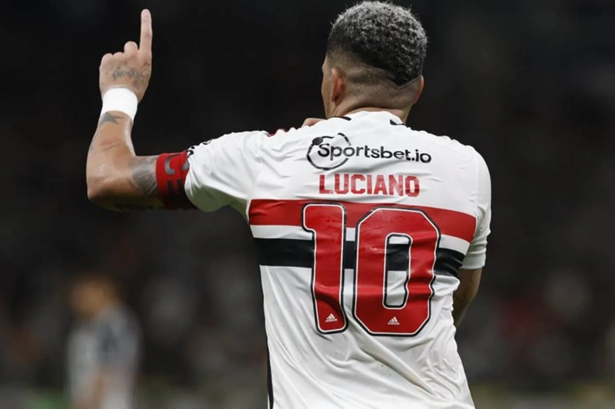 Luciano comemora 200 partidas pelo São Paulo e projeta mais