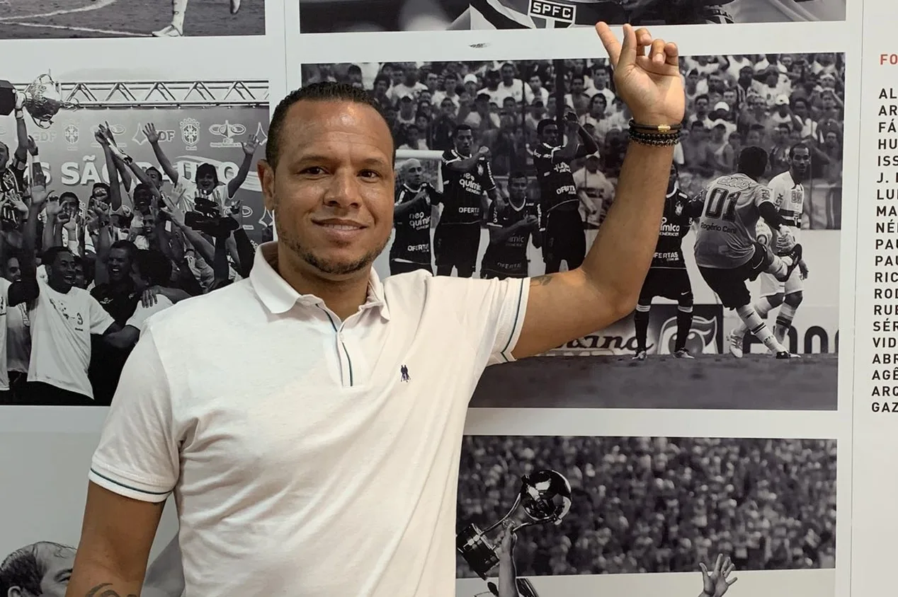 Luís Fabiano aponta time que deve ser campeão em 2024