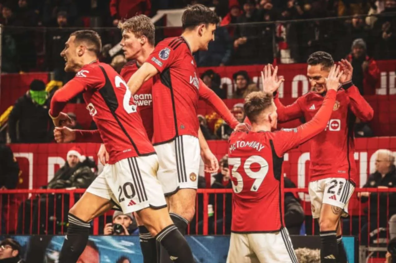 Manchester United tem oito desfalques contra o Aston Villa