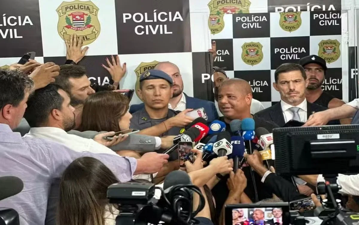 Marcelinho Carioca se emociona ao detalhar sequestro