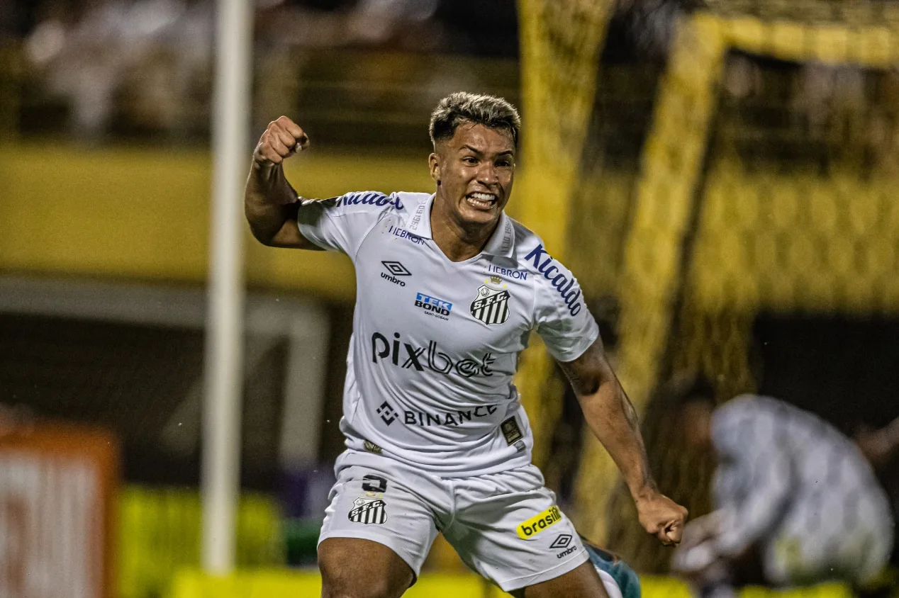 Marcelo Teixeira abre o jogo sobre possível saída de Marcos Leonardo