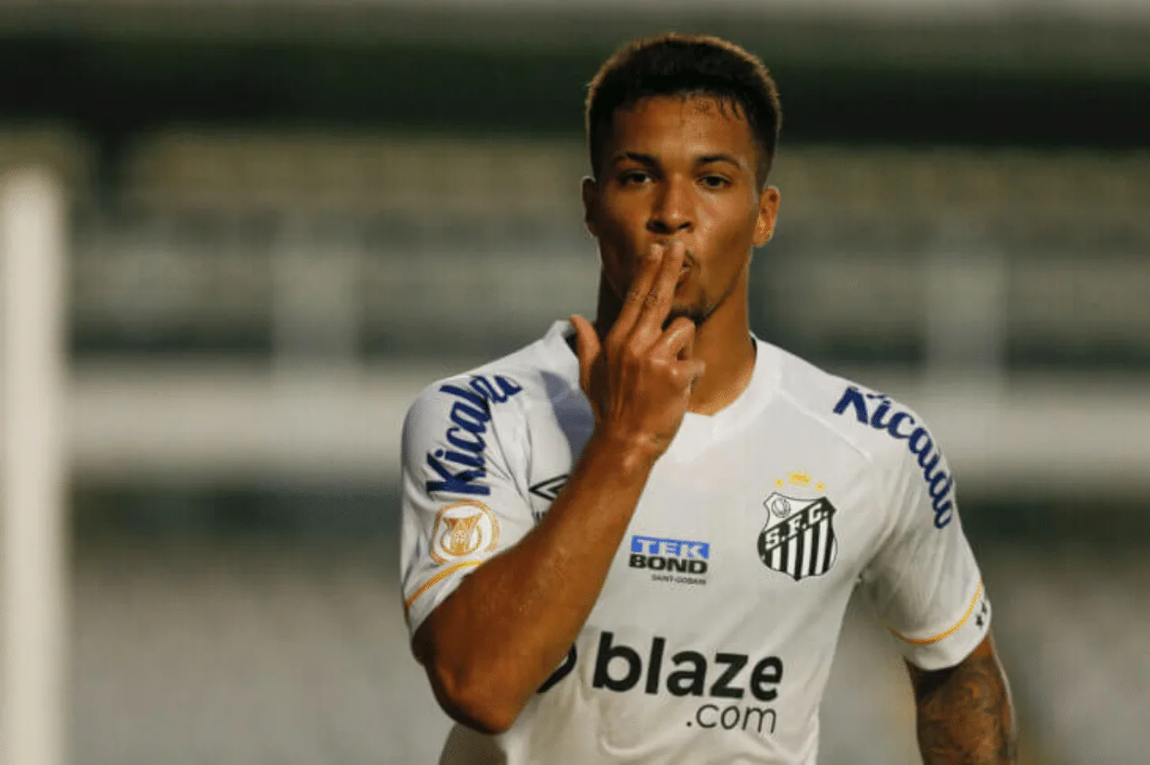 Mercado da bola: Marcos Leonardo espera proposta para sair do Santos