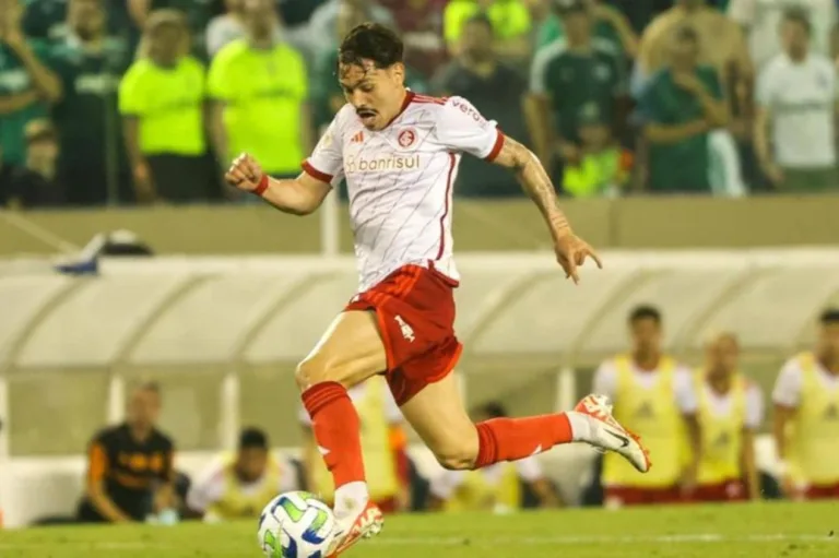 Internacional recusa oferta milionária do Corinthians por Mauricio