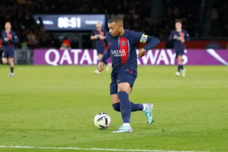 Mbappé fez golaço em PSG x Metz