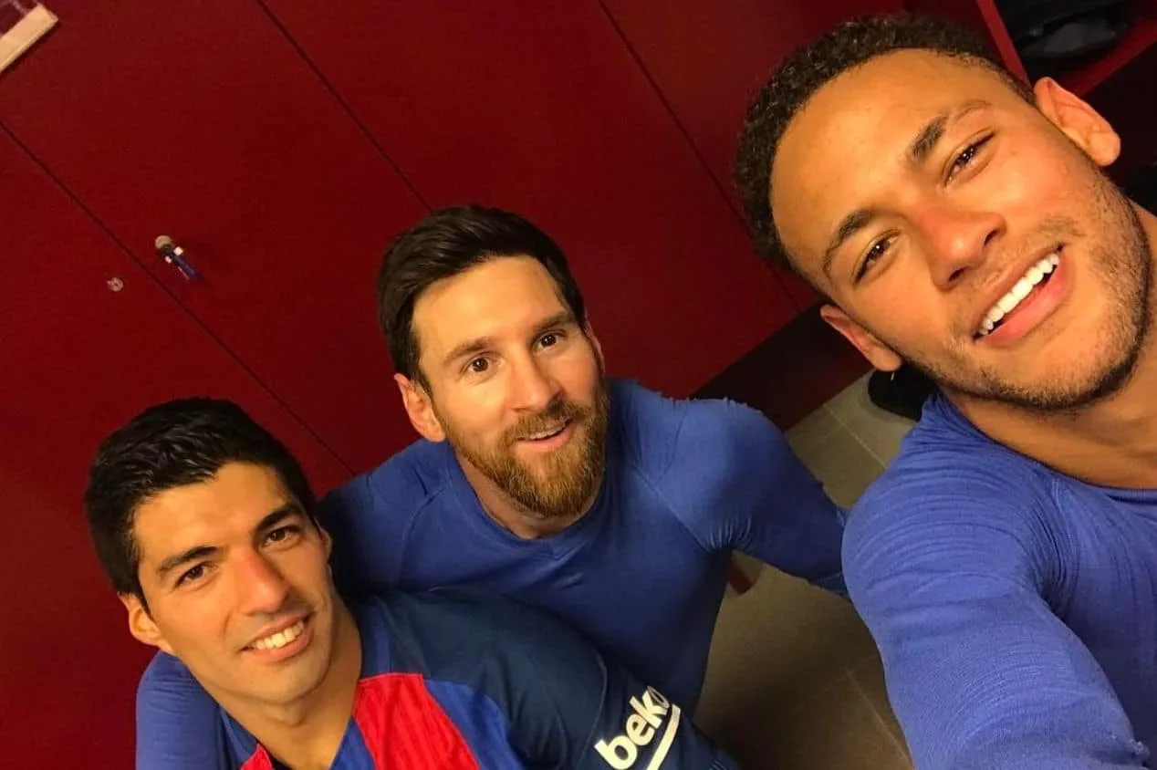 Suárez revela “fim” de grupo no WhatsApp e conta relação com Messi e Neymar