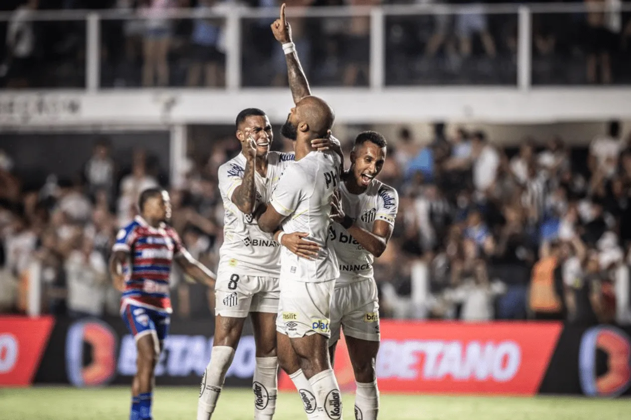 Messias empata para Santos contra o Fortaleza no Brasileirão; assista ao gol