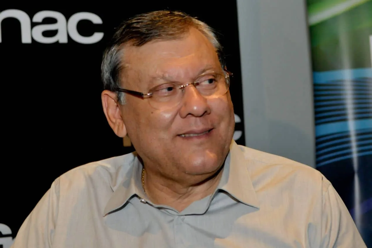 Neto se manifesta e recebe dois pedidos após saída de Milton Neves da Band