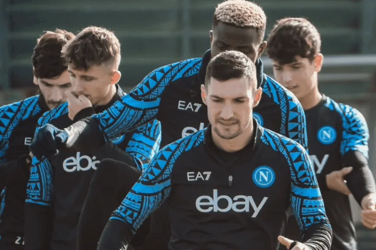 Veja a provável escalação do Napoli hoje contra a Juventus