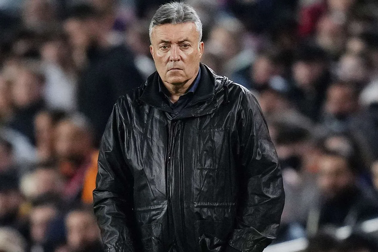 Negociações para retorno de Domènec Torrent, ex-Flamengo, ao Brasileirão travam