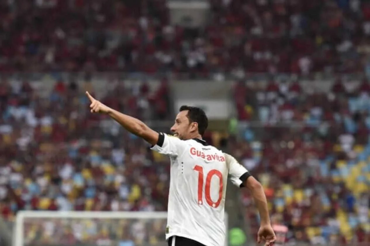 Nenê se disfarça e surpreende torcedores do Juventude