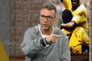 Neto aponta técnico que é não valorizado no Brasil: “A gente dá pouca moral”