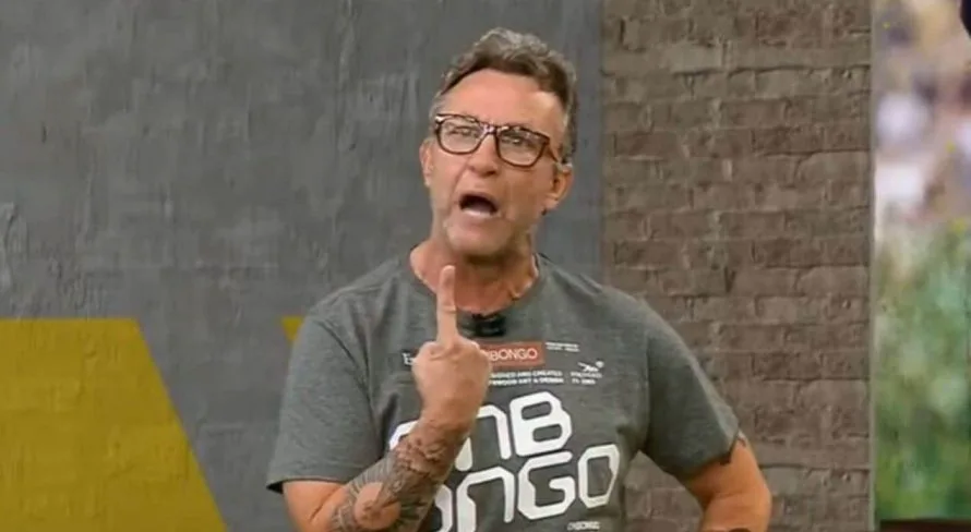 Craque Neto dispara contra ex-jogador do Corinthians: “Nunca mais veste a camisa”