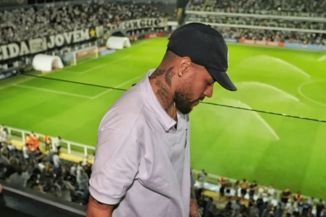 Neymar se manifesta após rebaixamento do Santos na Série A e deixa aviso