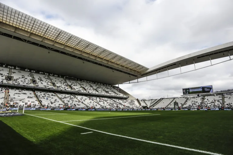 Corinthians receberá jogo da NFL em 2024