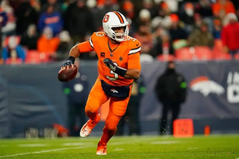 NFL: Broncos deixarão Russell Wilson no banco pelo restante da temporada