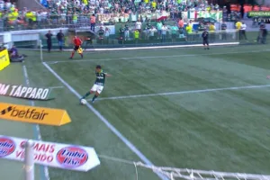 Palmeiras protesta após gol anulado contra o Fluminense: “Cadê o VAR?”