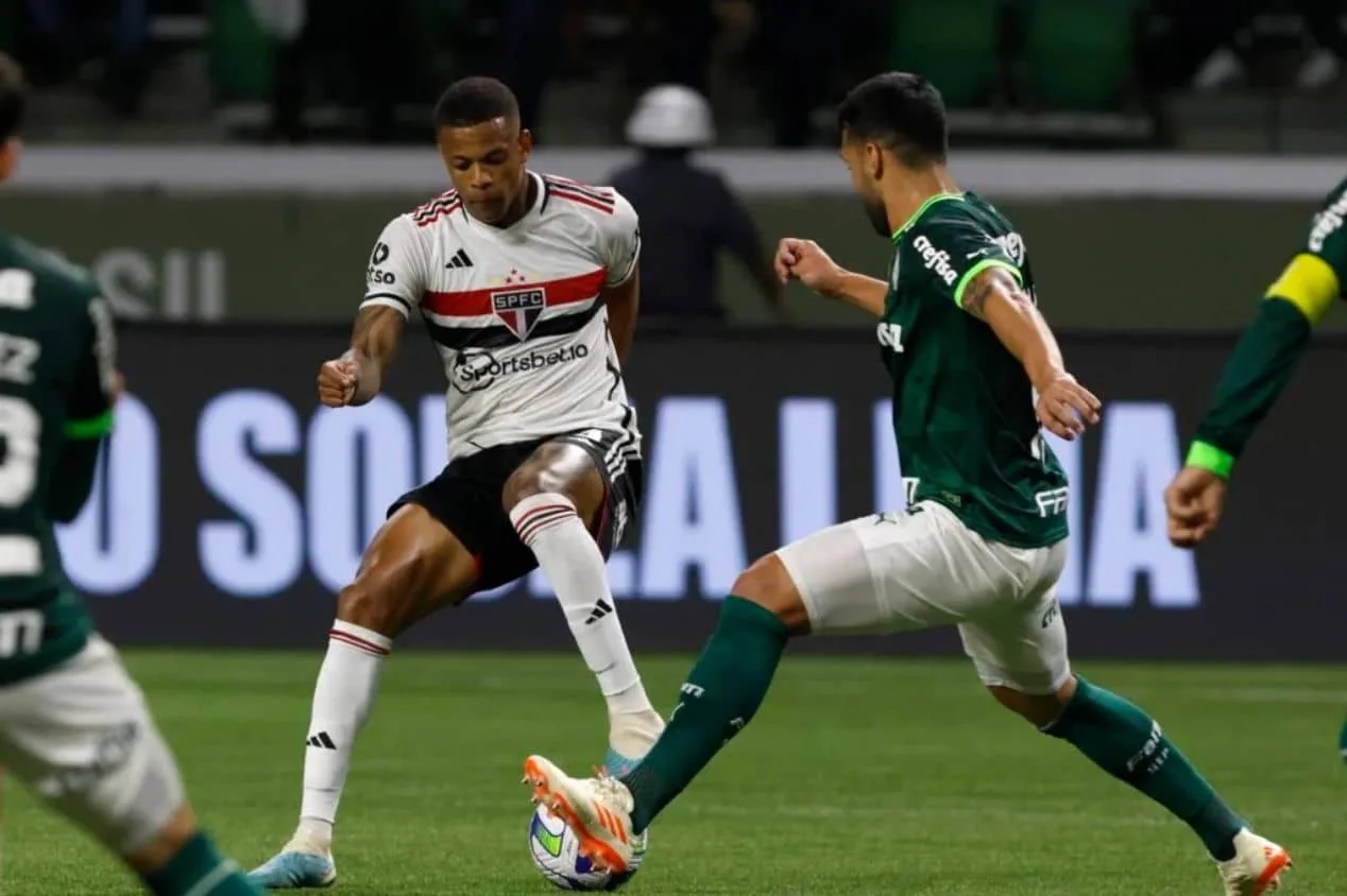 Palmeiras pressiona e São Paulo desiste de jogador no mercado