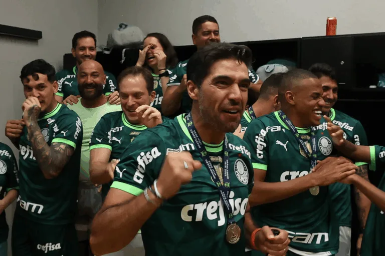 Palmeiras sinaliza quantos reforços vai contratar para Abel Ferreira e faz “promessa”