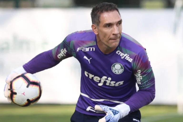 Ex-Palmeiras, Prass deixa Gómez de lado e crava melhor zagueiro que atuou junto: “Sem dúvida”