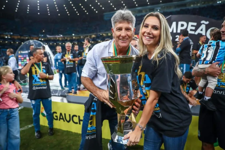 Renato Gaúcho explica motivo para recusar aposentadoria e “dedura” Carol Portaluppi: “Gasta demais”