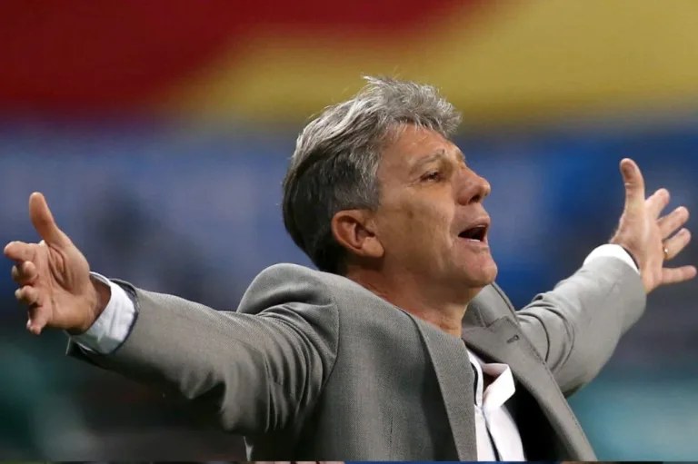 Renato Gaúcho esquece passado e exalta ex-jogador do Flamengo: “Não sei como não está na seleção”