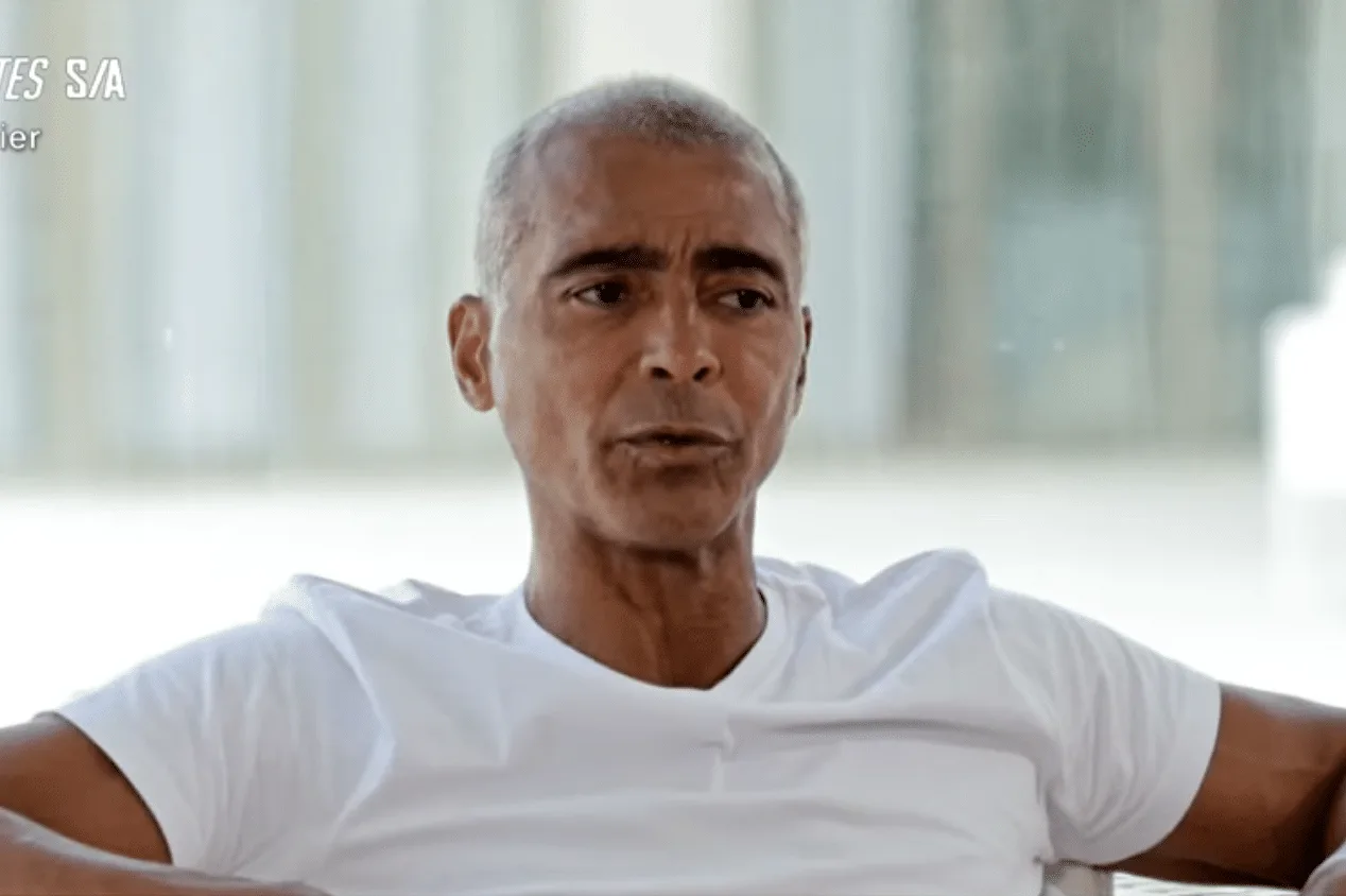 Romário reforça elogio a treinador de time do Brasileirão: “O melhor”