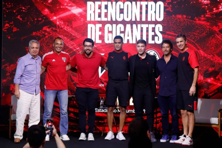 Cafu diz que será “emocionante” voltar a vestir a camisa do São Paulo no Morumbi