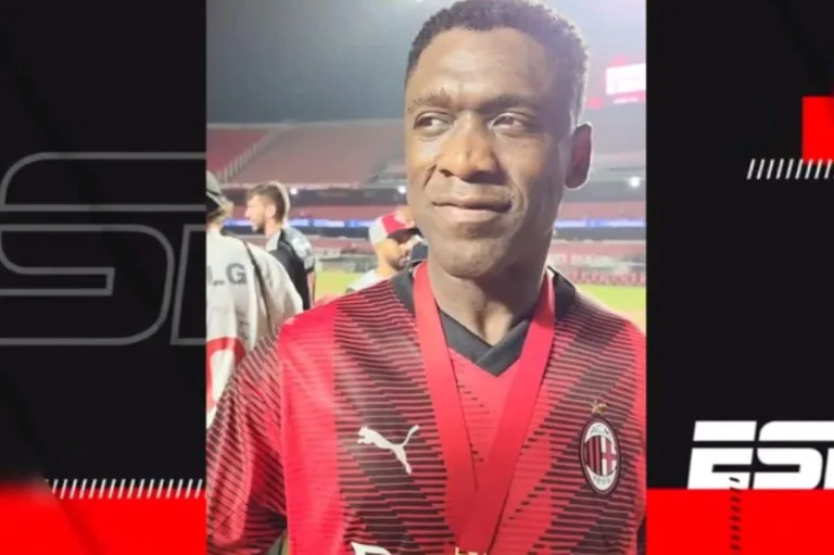 Seedorf se cala e ignora pergunta sobre vexame no Brasileirão 2023