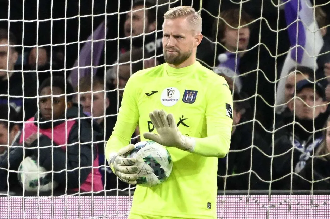 Sheffield, Chelsea e Newcastle cogitam trazer Schmeichel de volta à Premier League; veja detalhes