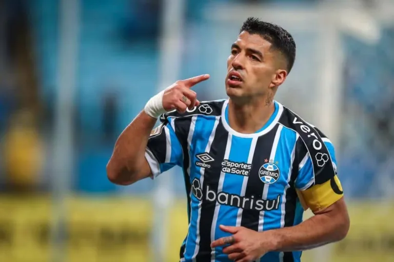Suárez elogia quatro nomes do Brasileirão e destaca craque do Flamengo: “Alto nível”