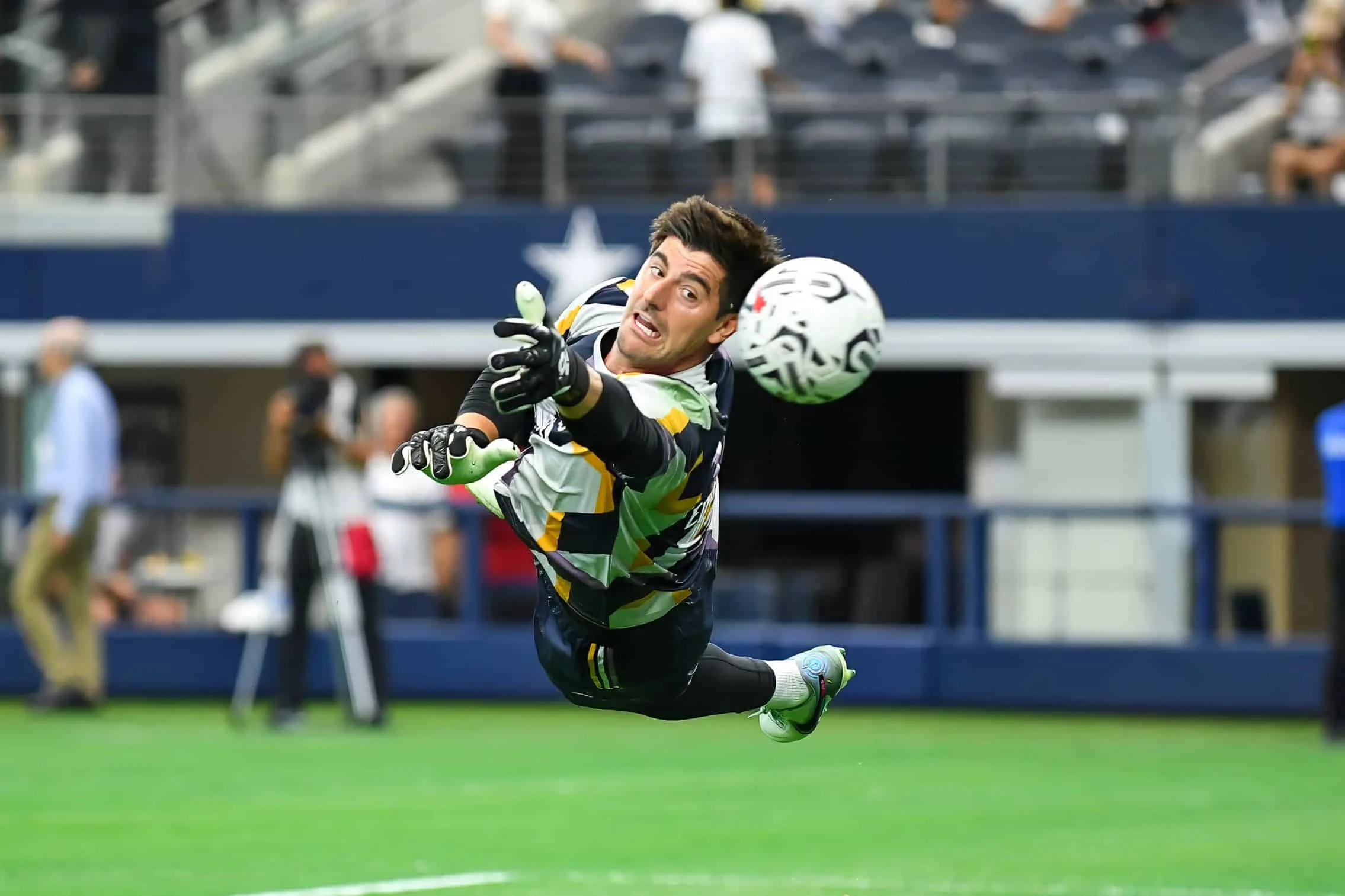 Real Madrid: Courtois anuncia que não jogará a Eurocopa 2024