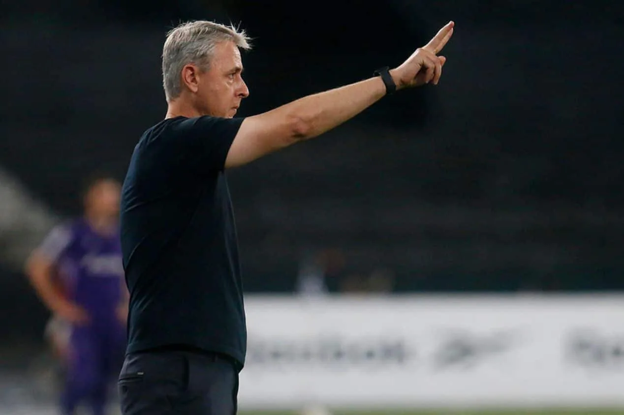 Tiago Nunes responde declaração de Diego Costa sobre ‘oba-oba’ no Botafogo