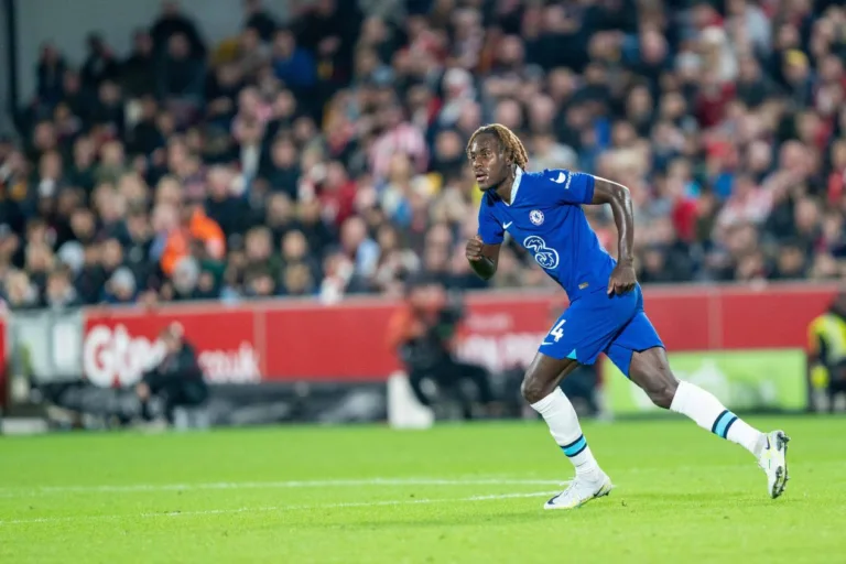 Trevoh Chalobah, do Chelsea, é o novo alvo da Roma