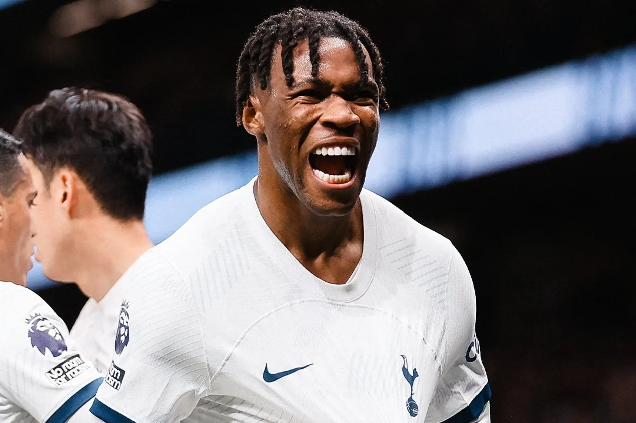 Mercado da bola: Tottenham renova com Destiny Udogie até 2030