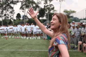 Ulisses Costa cita Leila Pereira e manda recado aos torcedores do Palmeiras