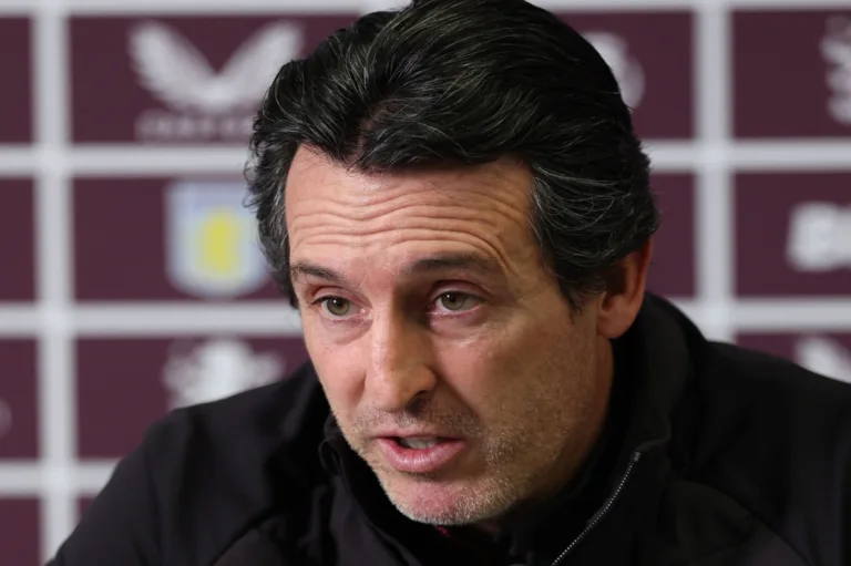 Unai Emery, do Aston Villa, exalta a Premier League: “Minha Superliga”
